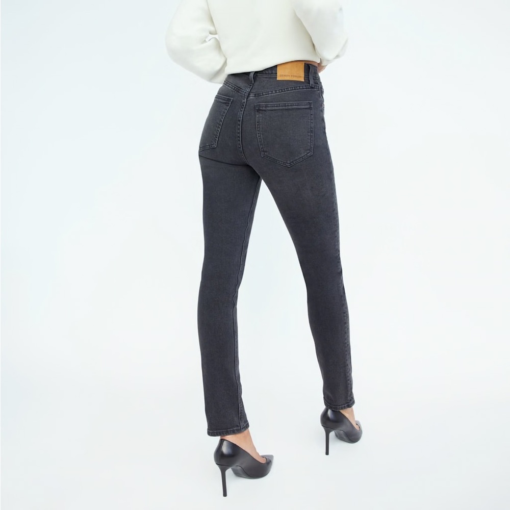 Aritzia Denim Forum Yoko High Rise Slim 30L in Black